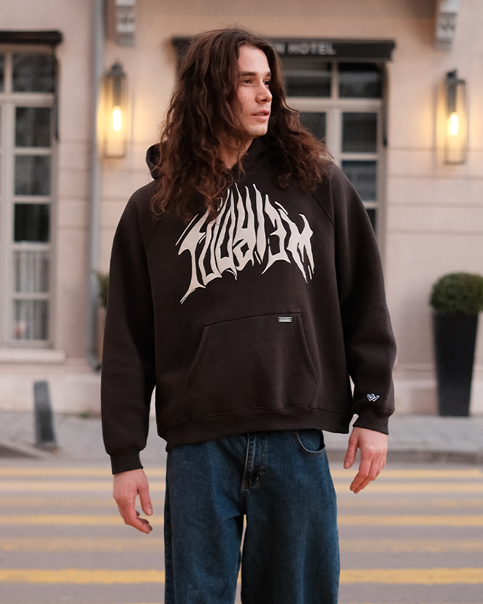 hoodies & sweatshirts
