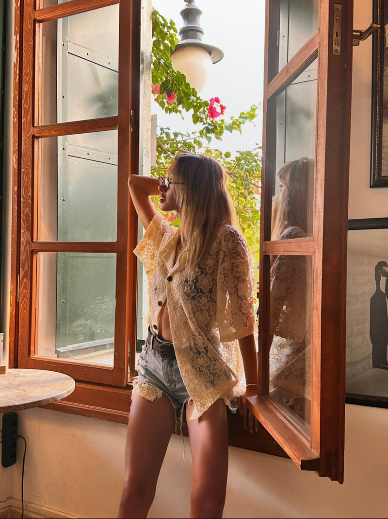 <p>Merve</p>